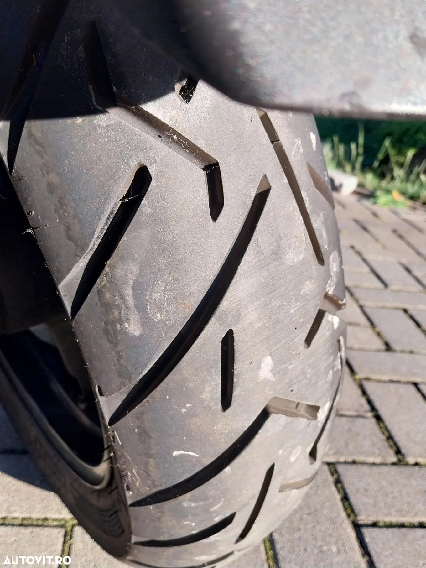 Suzuki DL 650 V-Strom - 5