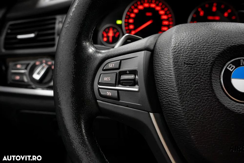 BMW X3 xDrive30d AT xLine - 35