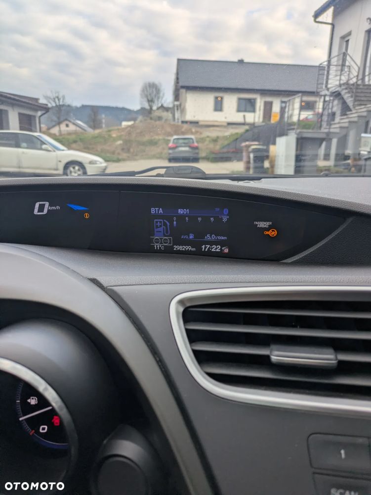 Honda Civic 1.6 i-DTEC Lifestyle Black Edition - 2