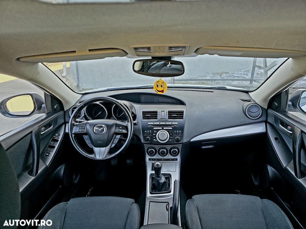 Mazda 3 - 8