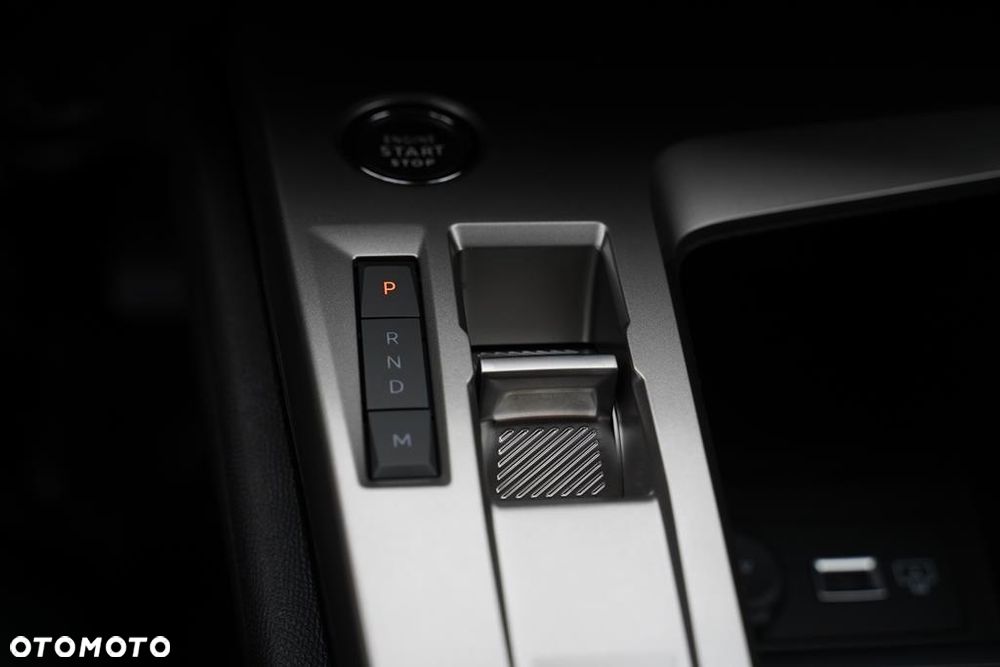 Peugeot 308 1.5 BlueHDi Allure S&S EAT8 - 23