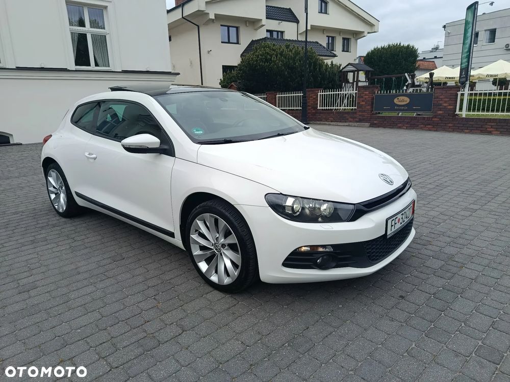 Volkswagen Scirocco 1.4 TSI DSG Edition - 9