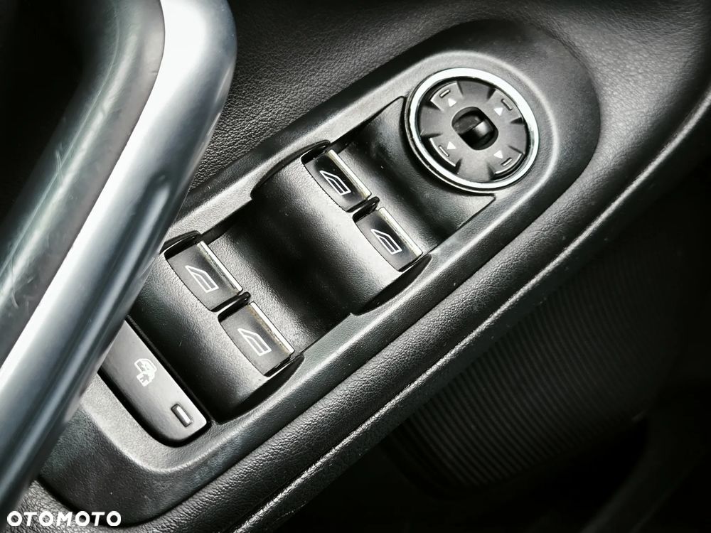 Ford Galaxy 2.0 TDCi Titanium - 25