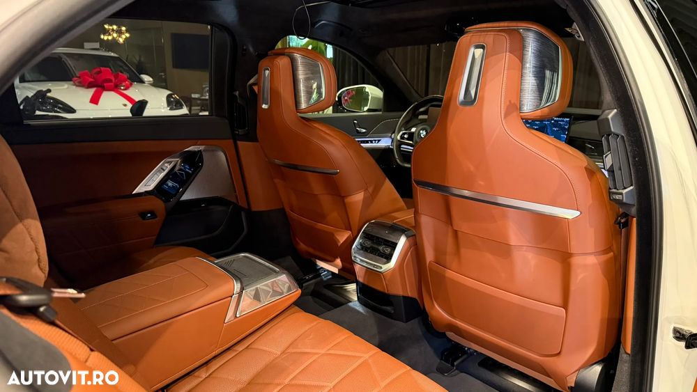 BMW Seria 7 740d xDrive - 31