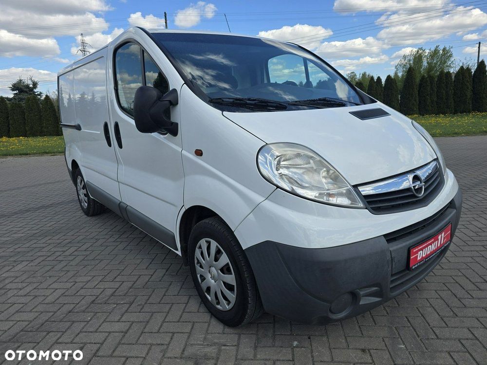 Opel Vivaro - 1