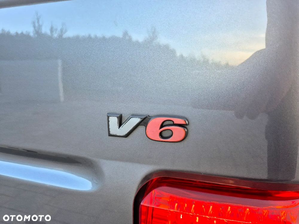 Volkswagen Caravelle - 32