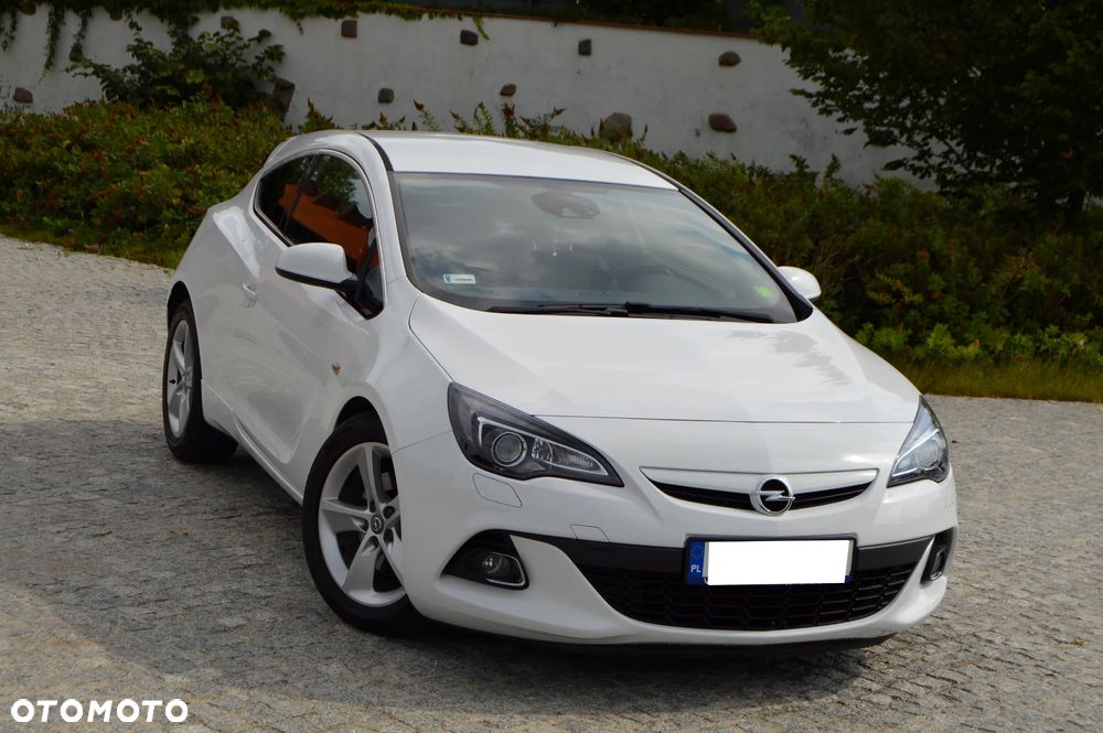 Opel Astra IV GTC 2.0 CDTI Bi-Turbo S&S - 8