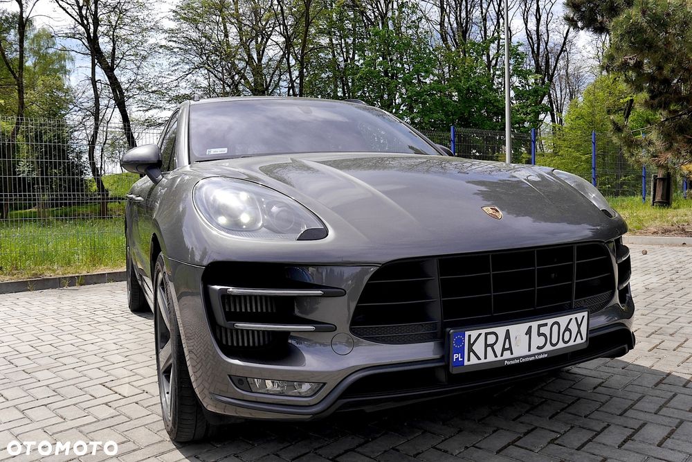 Porsche Macan Turbo - 4