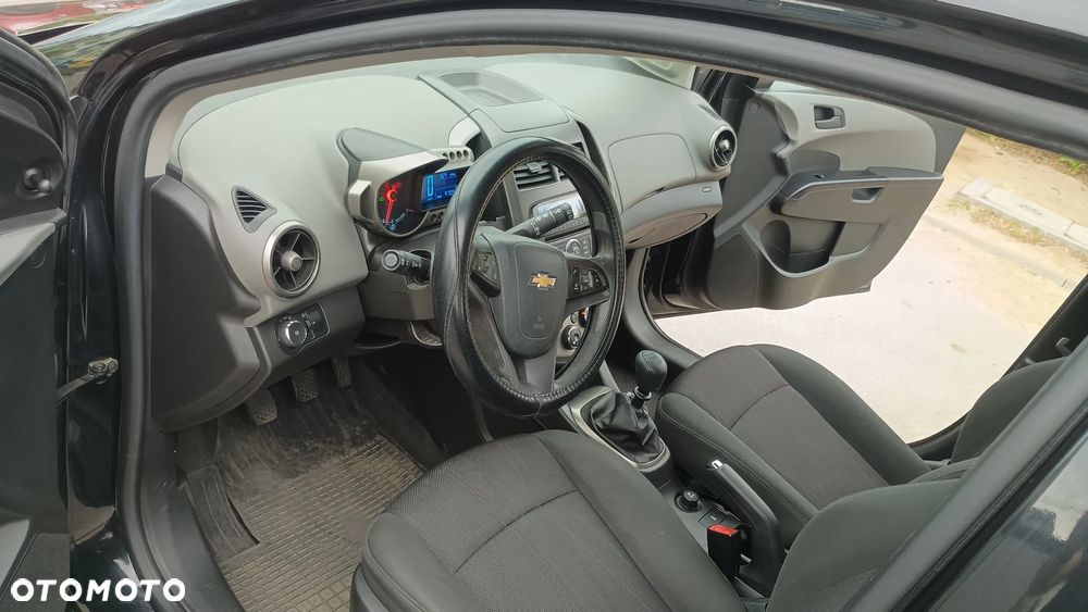 Chevrolet Aveo 1.4 16V LT - 13
