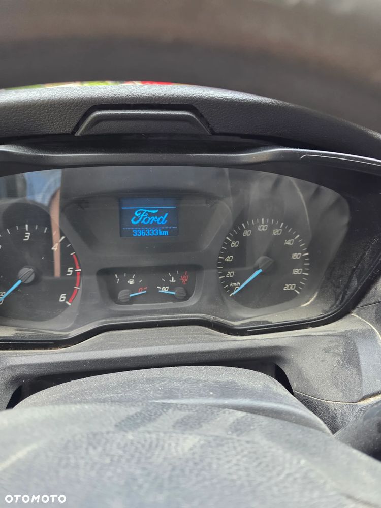 Ford Transit - 9