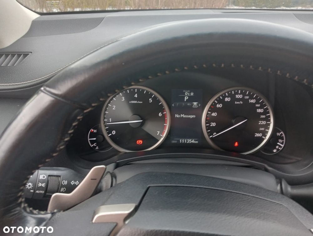 Lexus NX - 4