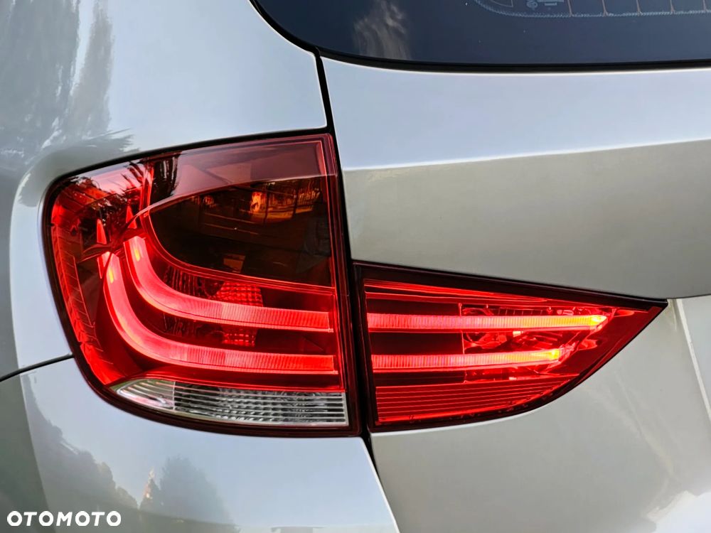 BMW X1 sDrive18i - 16