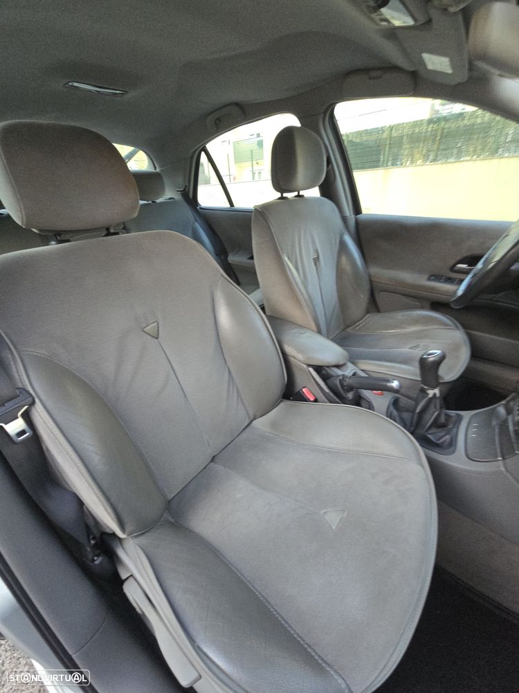 Renault Laguna 1.6 Dynamique - 23