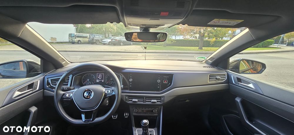 Volkswagen Polo - 11