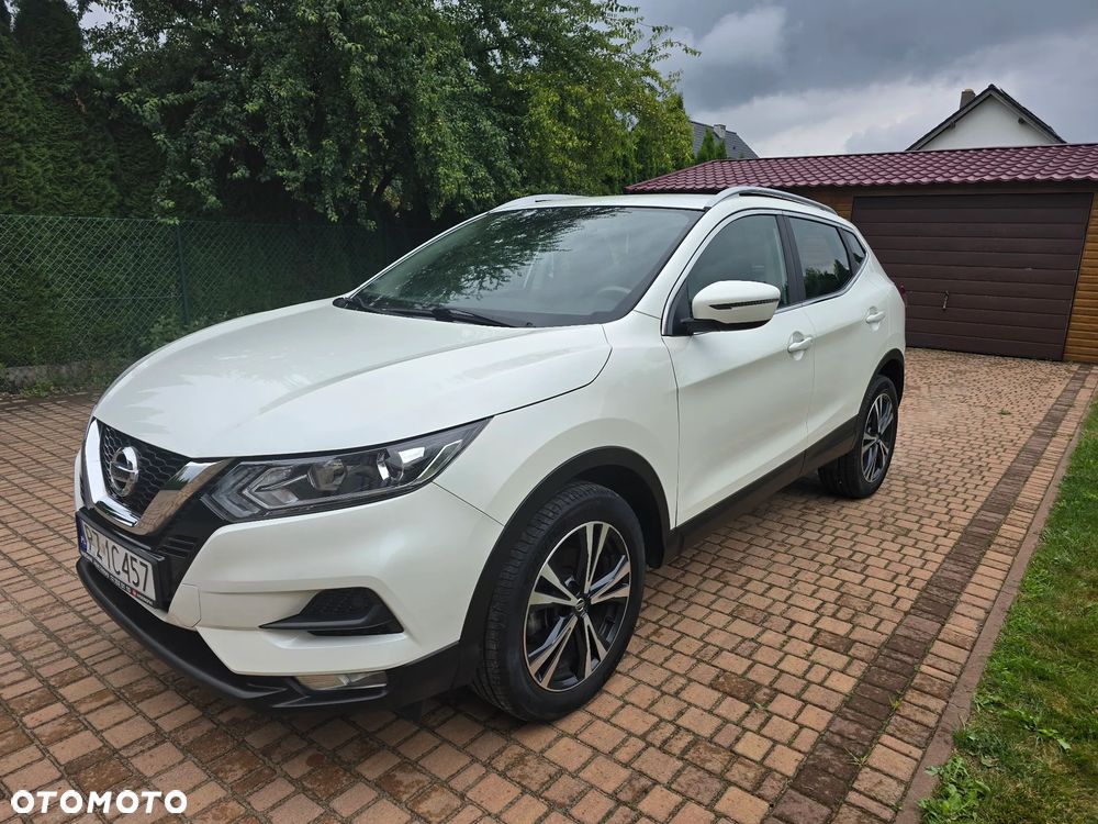 Nissan Qashqai 1.3 DIG-T N-Connecta DCT - 1