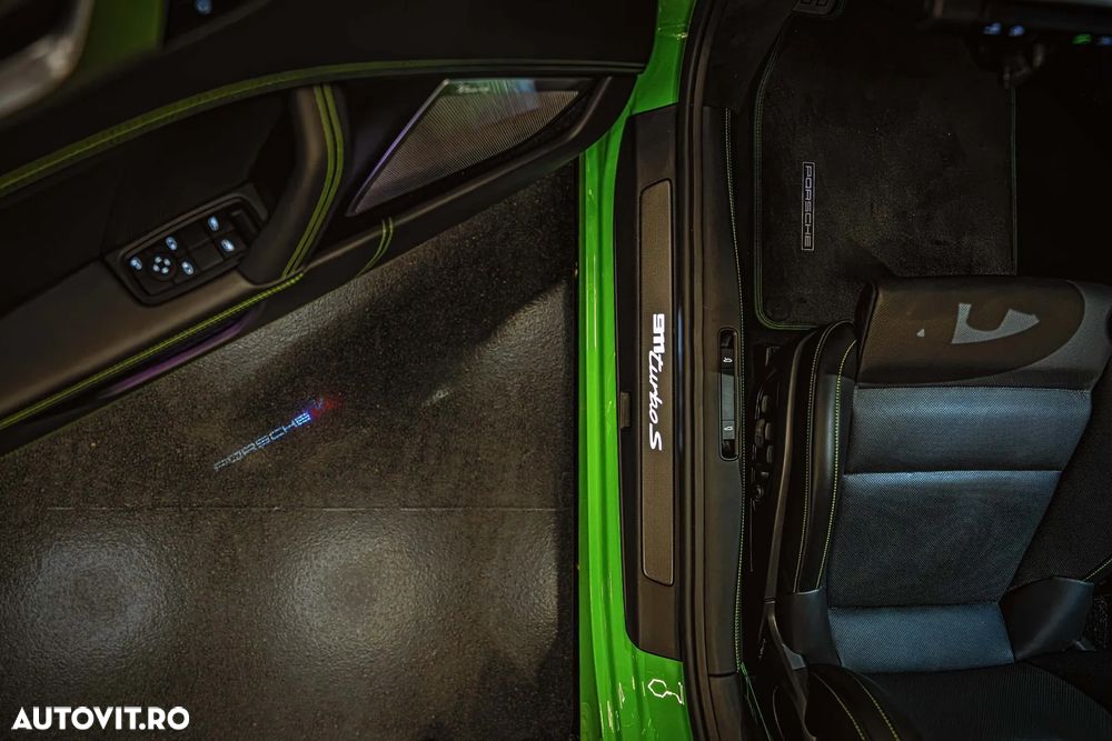 PORSCHE 911 2024 — imagine 10