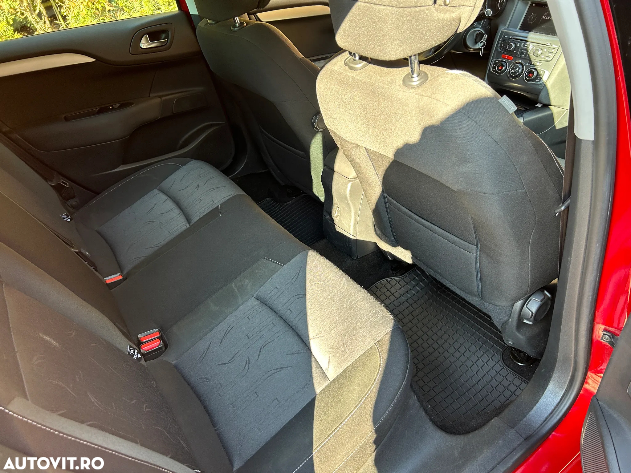 Citroën C4 e-HDi 110 EGS6 Stop/Start System Selection - 4
