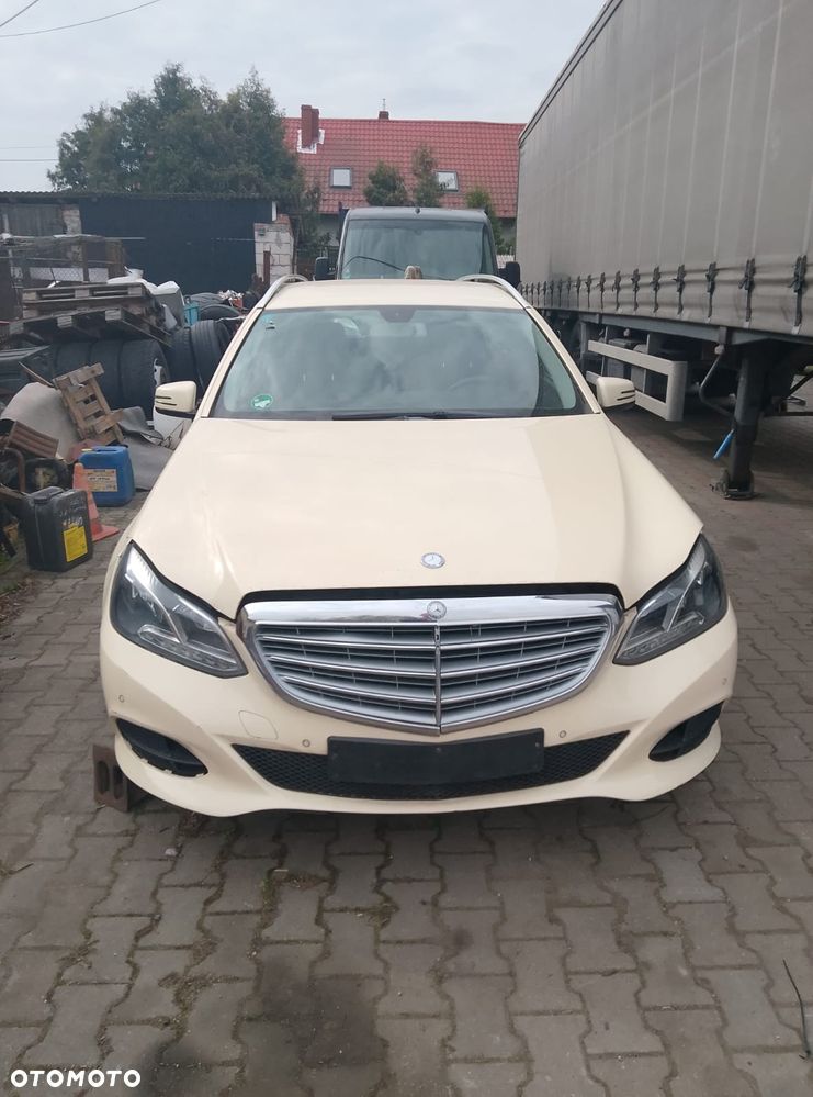 Mercedes-Benz Klasa E 200 BlueTEC 7G-TRONIC - 8