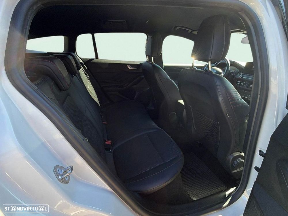 Ford Focus SW 1.0 EcoBoost ST-Line - 16