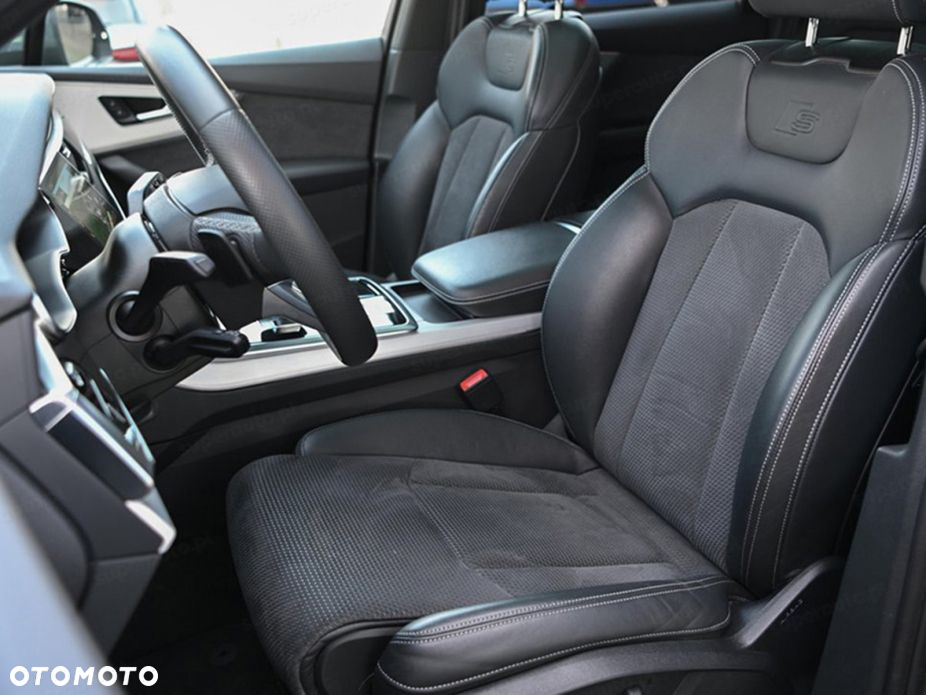 Audi Q8 - 5