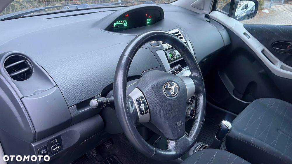 Toyota Yaris 1.0 VVT-i Style - 12