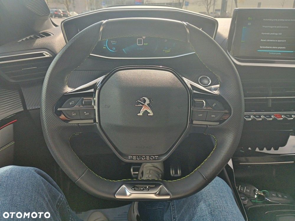 Peugeot 208 - 26