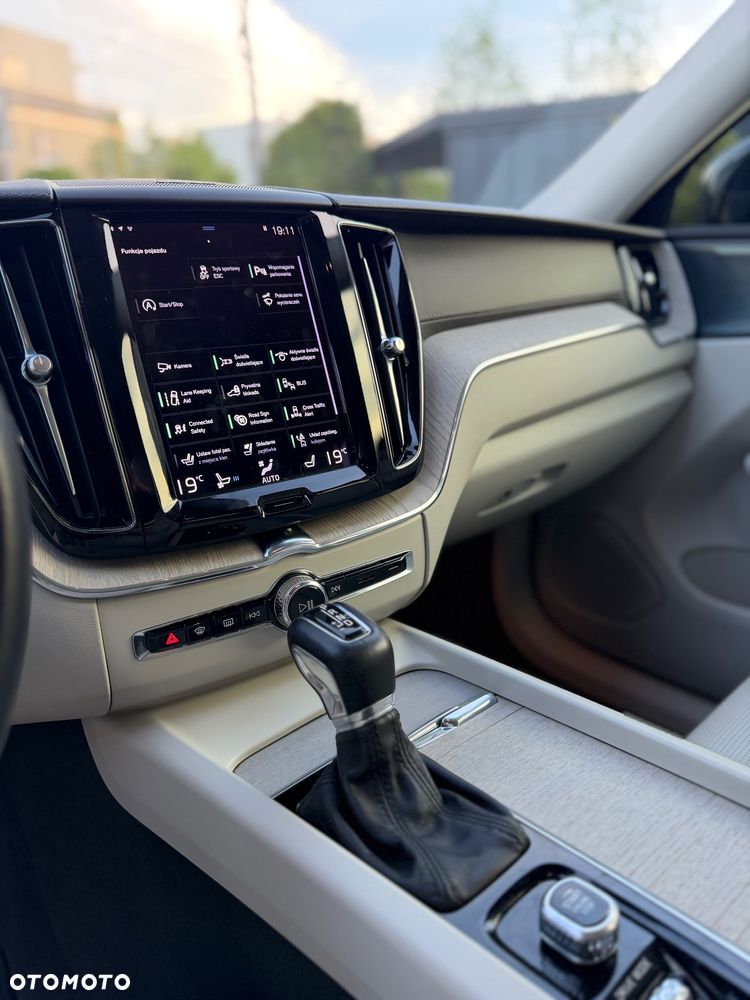 Volvo XC 60 T5 Geartronic Inscription - 17
