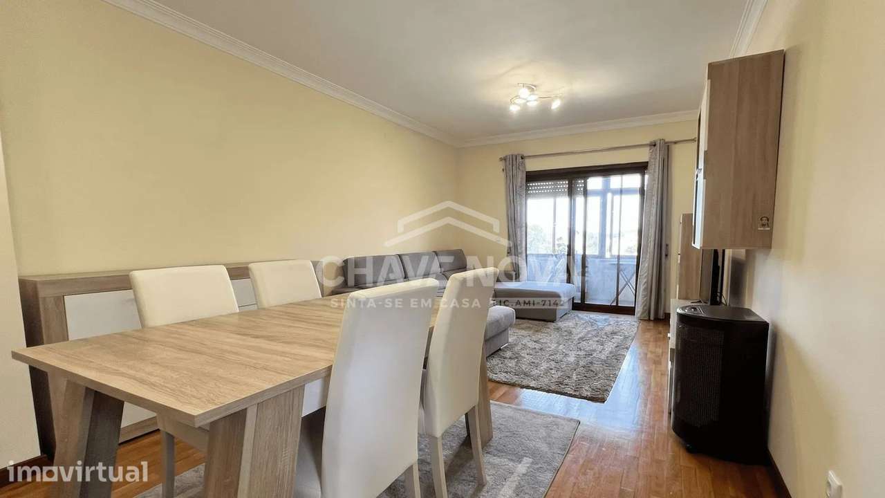 Apartamento T2 c/ Varanda em Oliveira do Douro - Grande imagem: 2/16
