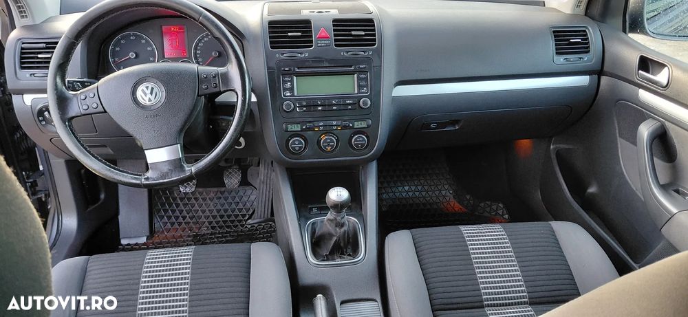Volkswagen Golf 1.6 United - 13