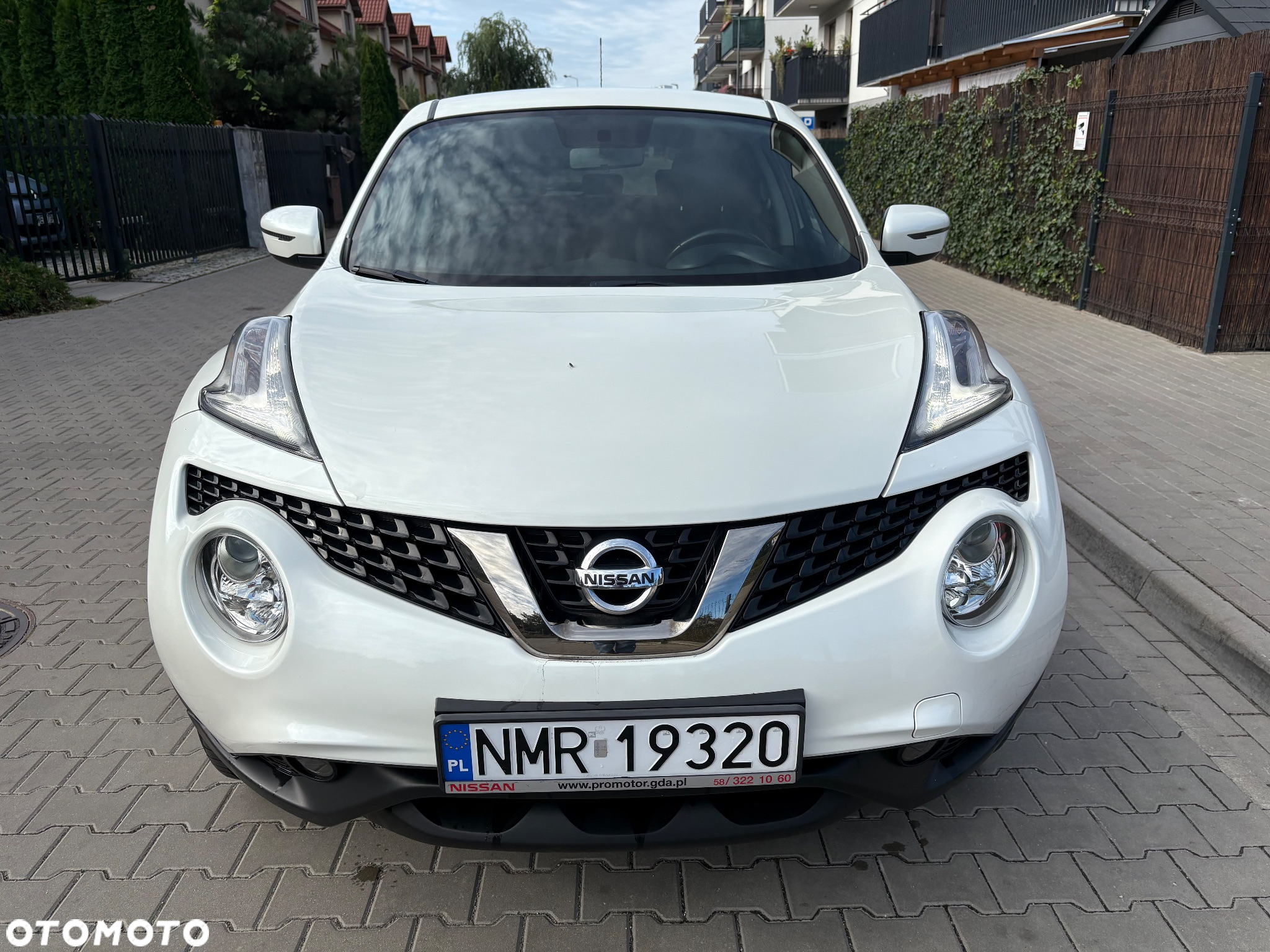 Nissan Juke 1.6 Acenta Xtronic - 3