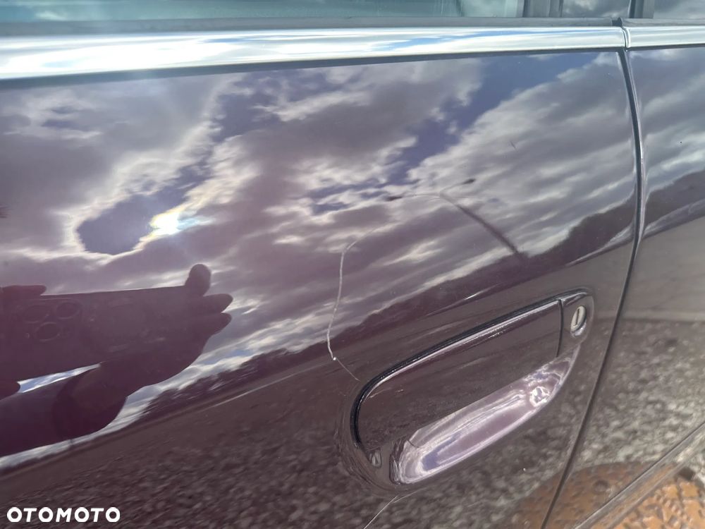 Audi A6 Avant 2.4 - 7