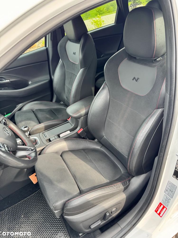 Hyundai i30 1.5 T-GDI 48V-Hybrid N-Line - 12