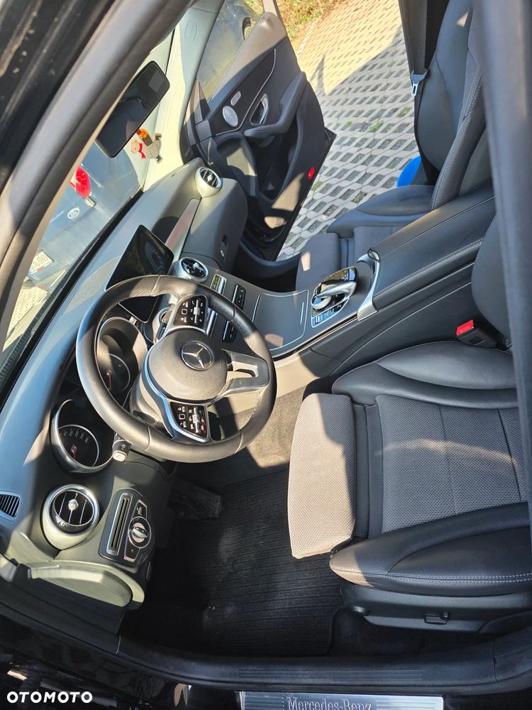 Mercedes-Benz Klasa C 300 de 9G-TRONIC Avantgarde - 12