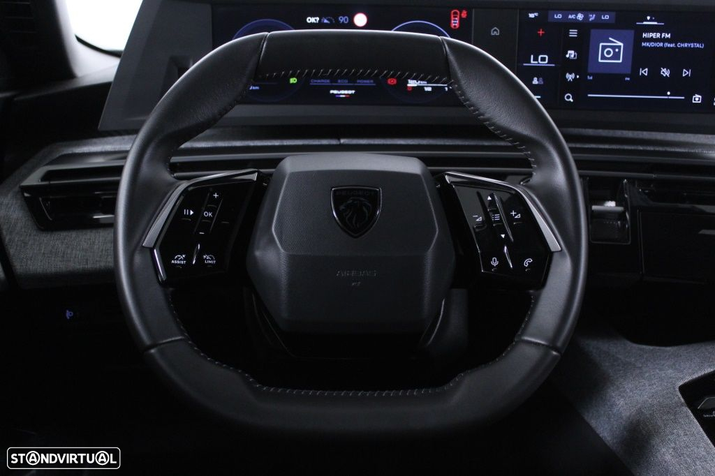 Peugeot 5008 1.2 Hybrid Allure e-DCS6 - 19