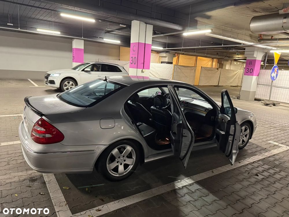 Mercedes-Benz Klasa E - 19