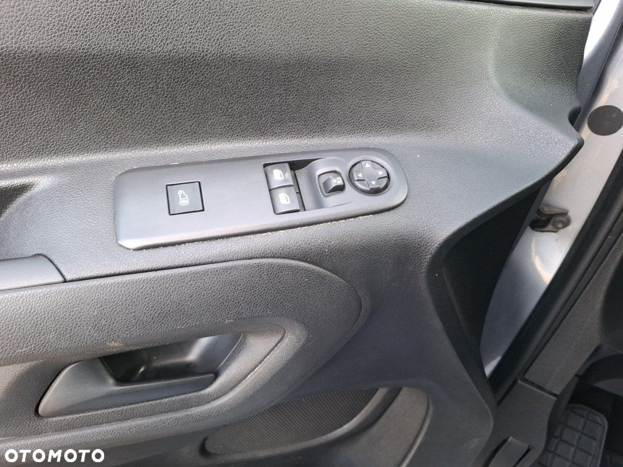Opel Combo - 22
