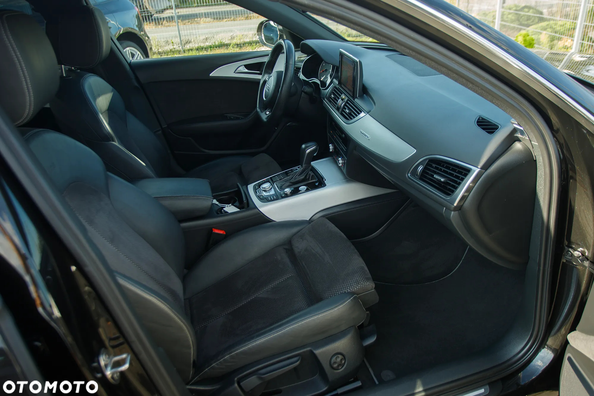 Audi A6 Avant 3.0 TDI Quattro S tronic - 23