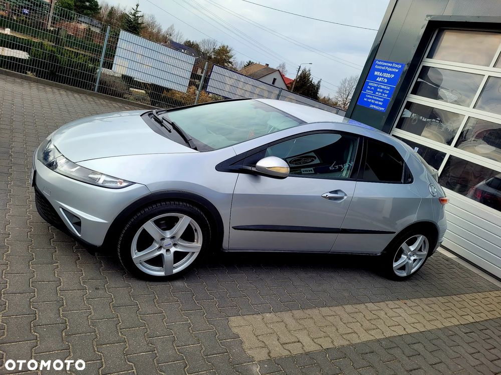 Honda Civic 1.8 Sport - 10