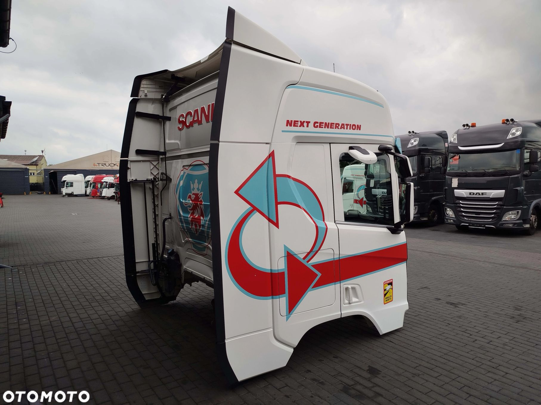 KABINA GOŁA SCANIA R NTG - 4