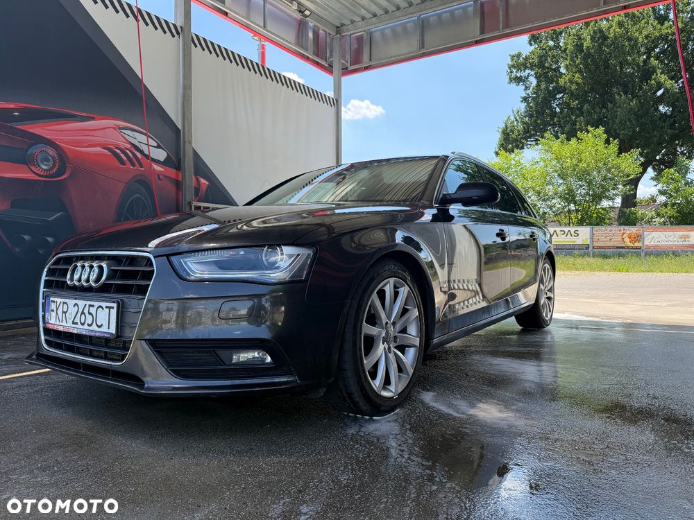 Audi A4 Avant 2.0 TDI - 11