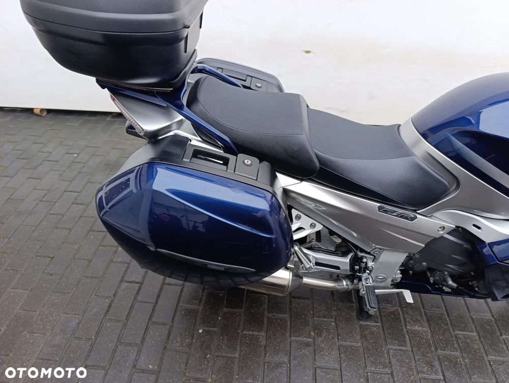 Yamaha FJR - 22