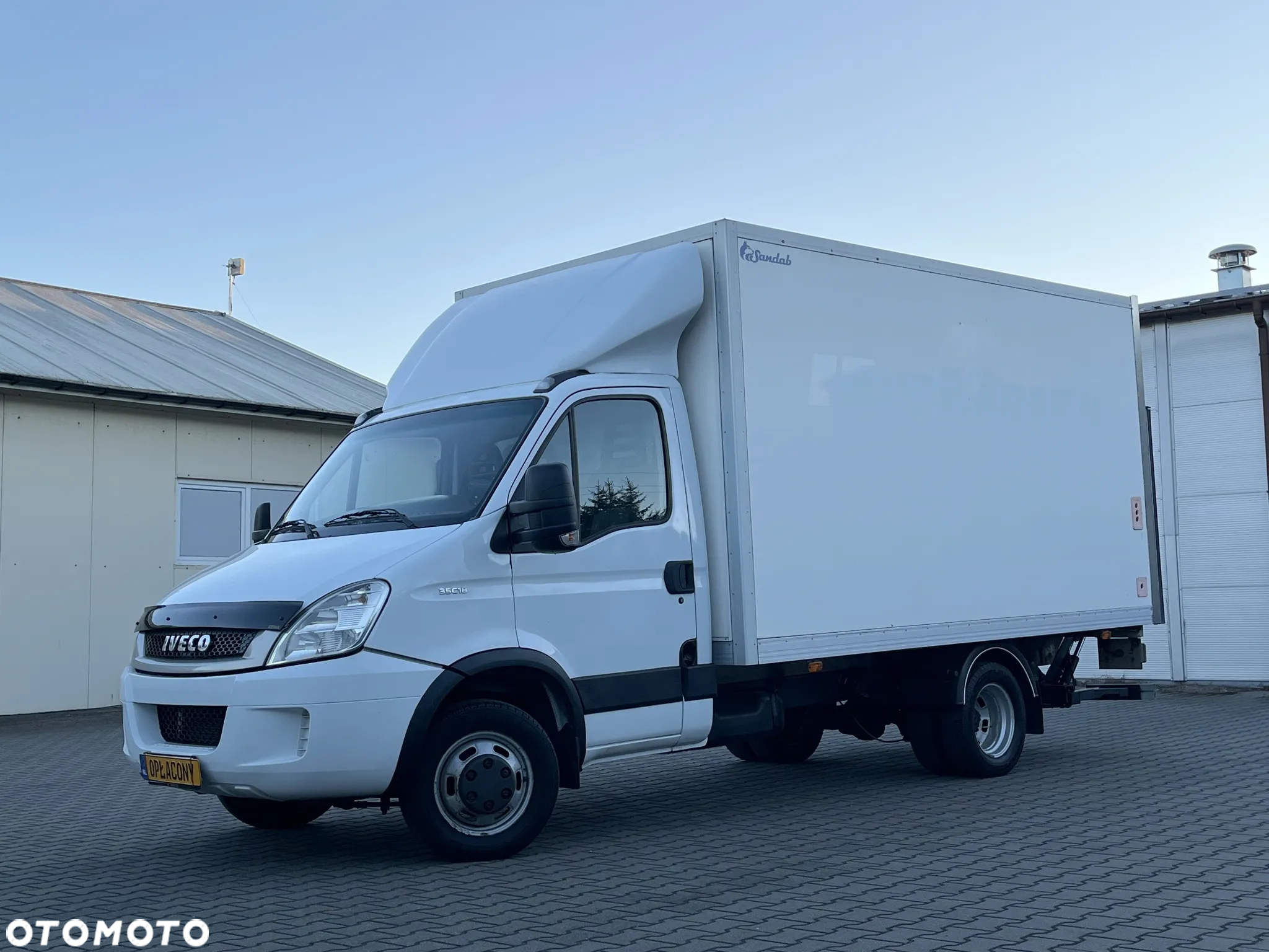 Iveco 35C18 KONTENER - 34