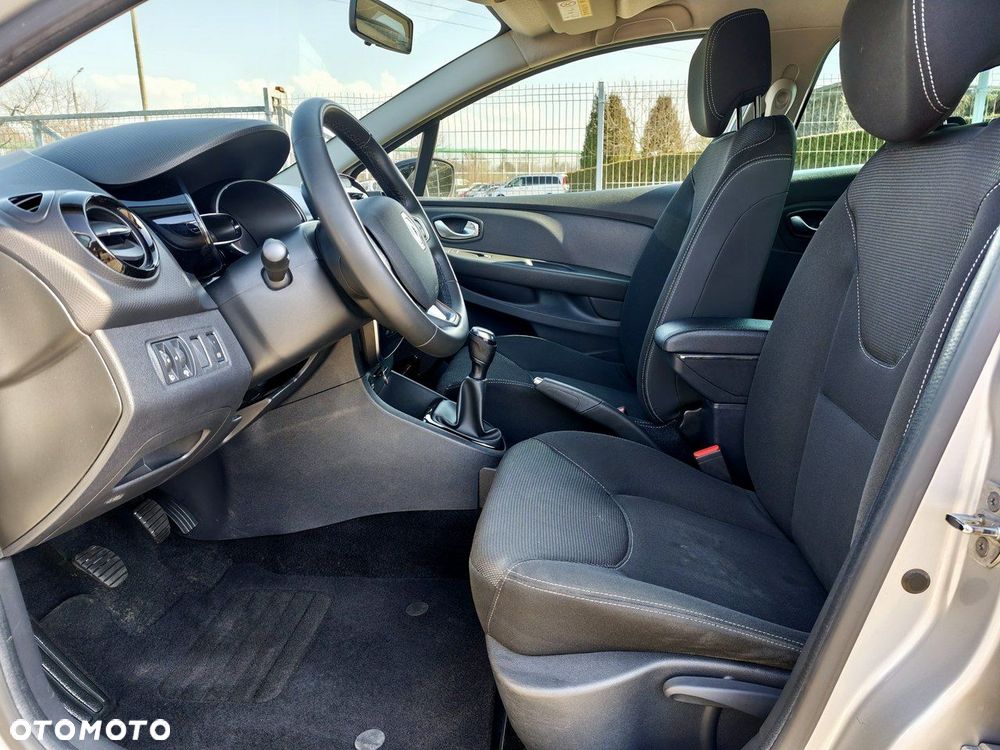 Renault Clio - 12