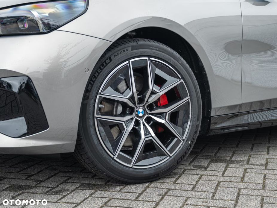 BMW Seria 5 520d xDrive mHEV M Sport - 17