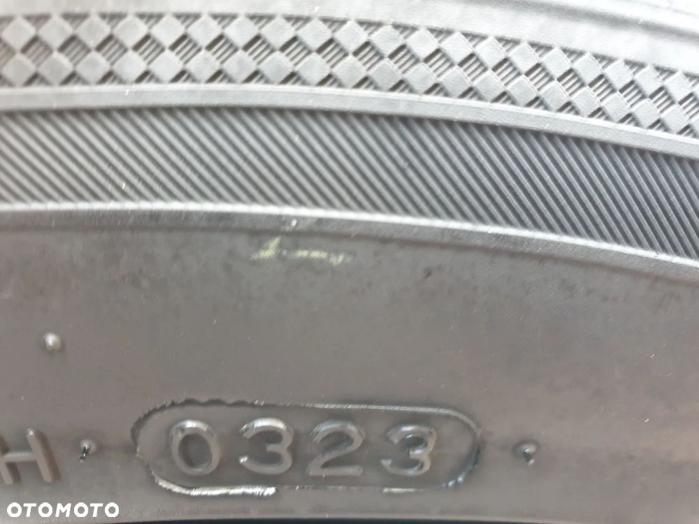 Volvo V40 D2 R Design - 40