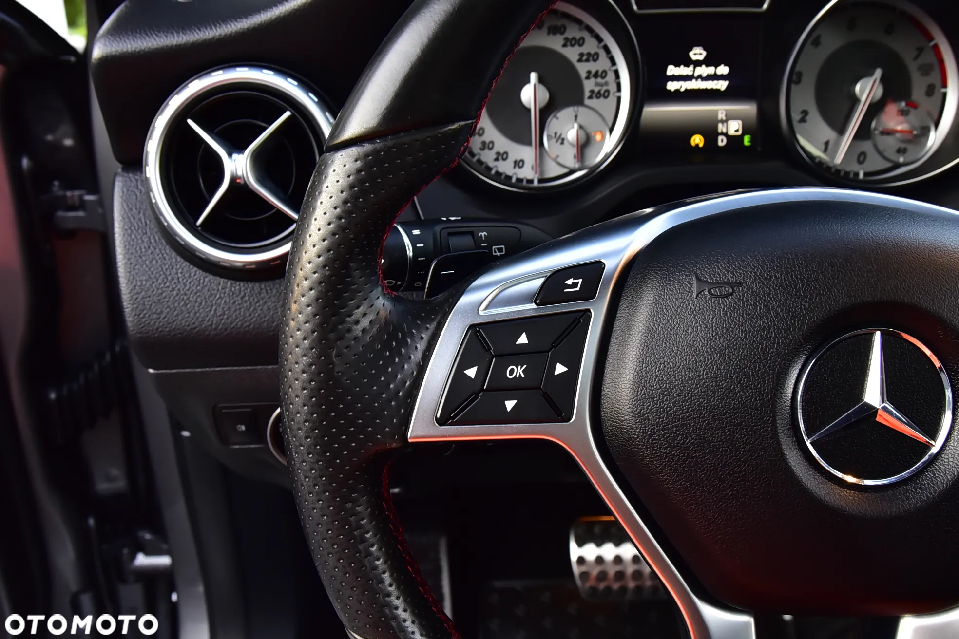 Mercedes-Benz GLA 250 4Matic 7G-DCT AMG Line - 20