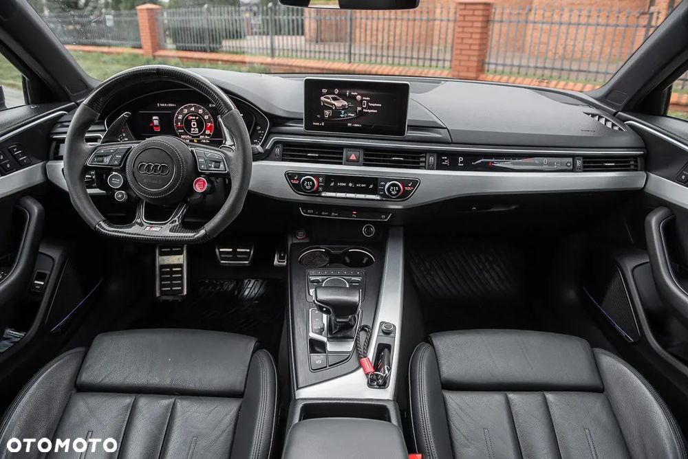 Audi A4 Limousine - 19