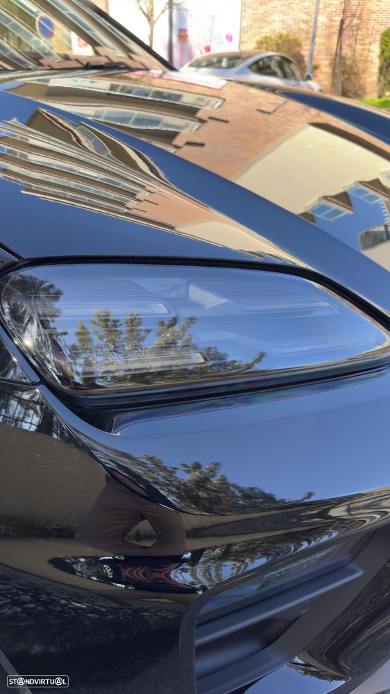 Porsche Macan Electric 4 - 15