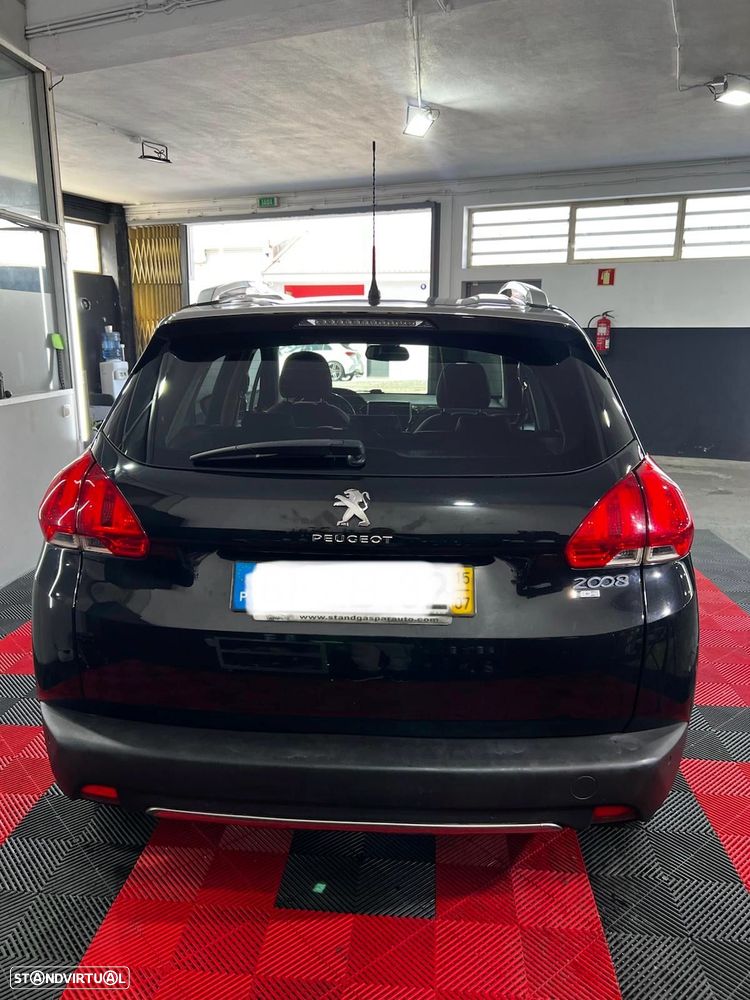 Peugeot 2008 - 5
