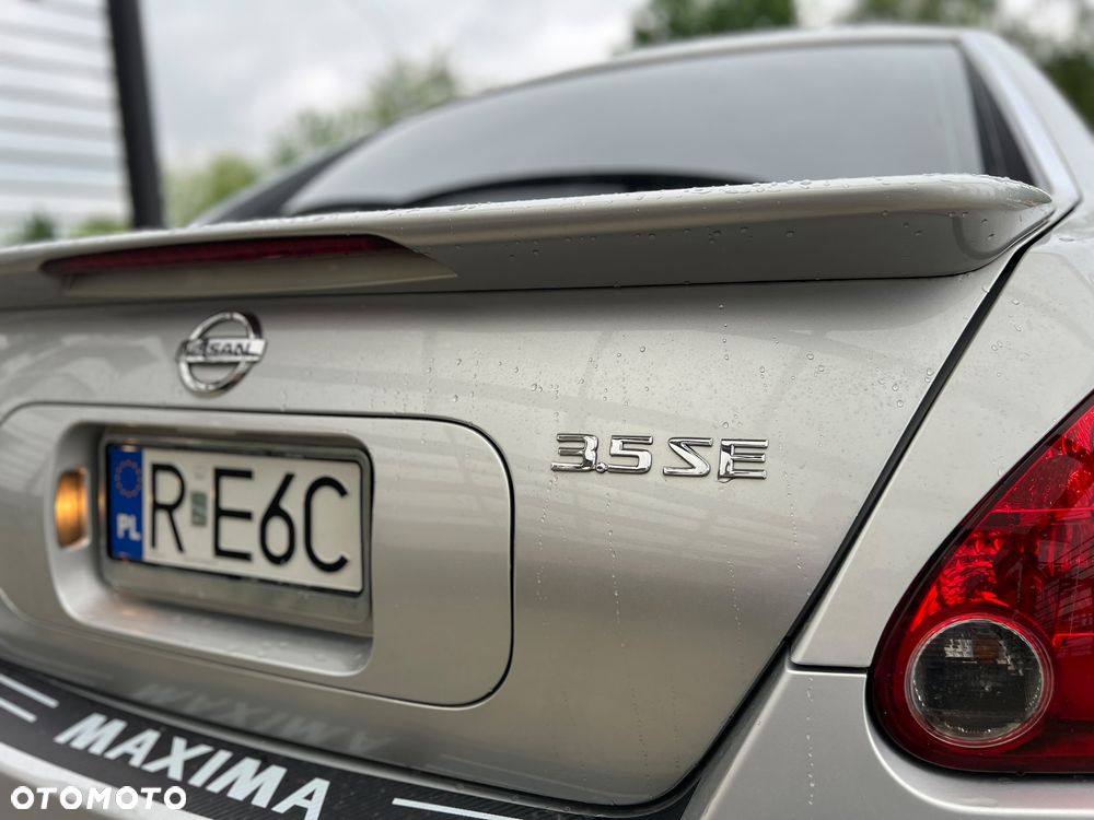 Nissan Maxima 3.5 SE - 4